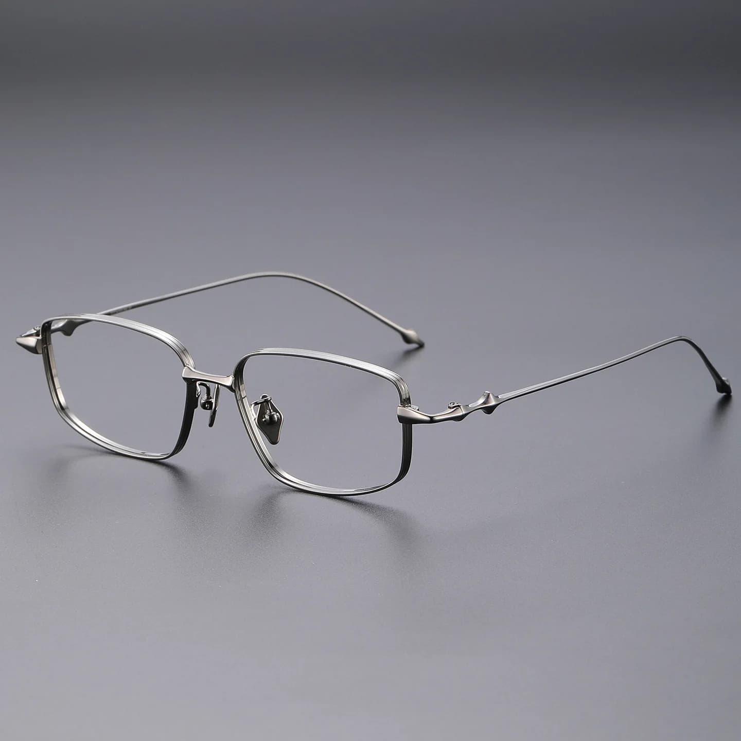 FIRADA nouvelle mode lunettes confortables rétro carré titane lunettes optique Prescription lunettes