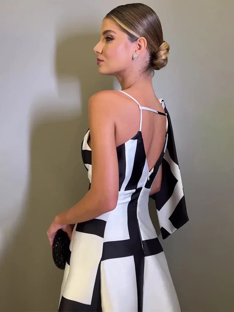 Femmes robe Sexy fête Spaghetti sangle col en v sans manches mode grande balançoire femme mince Empi