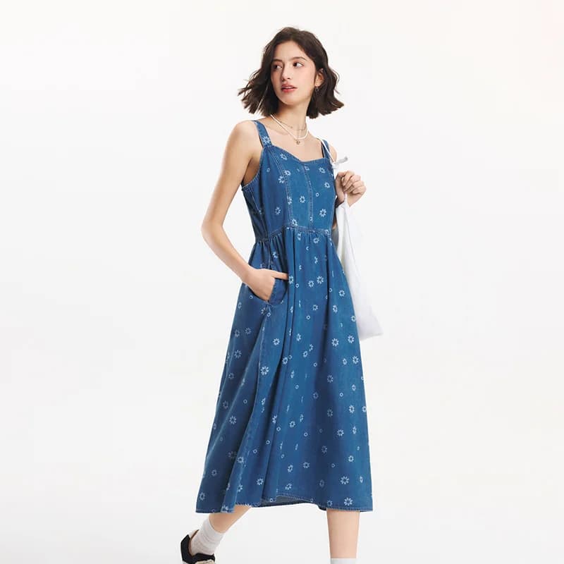 Robe Salopette en Jean Semir pour Femme – Nouvelle Collection Été 2025 – Style Ludique Imprimé Intég