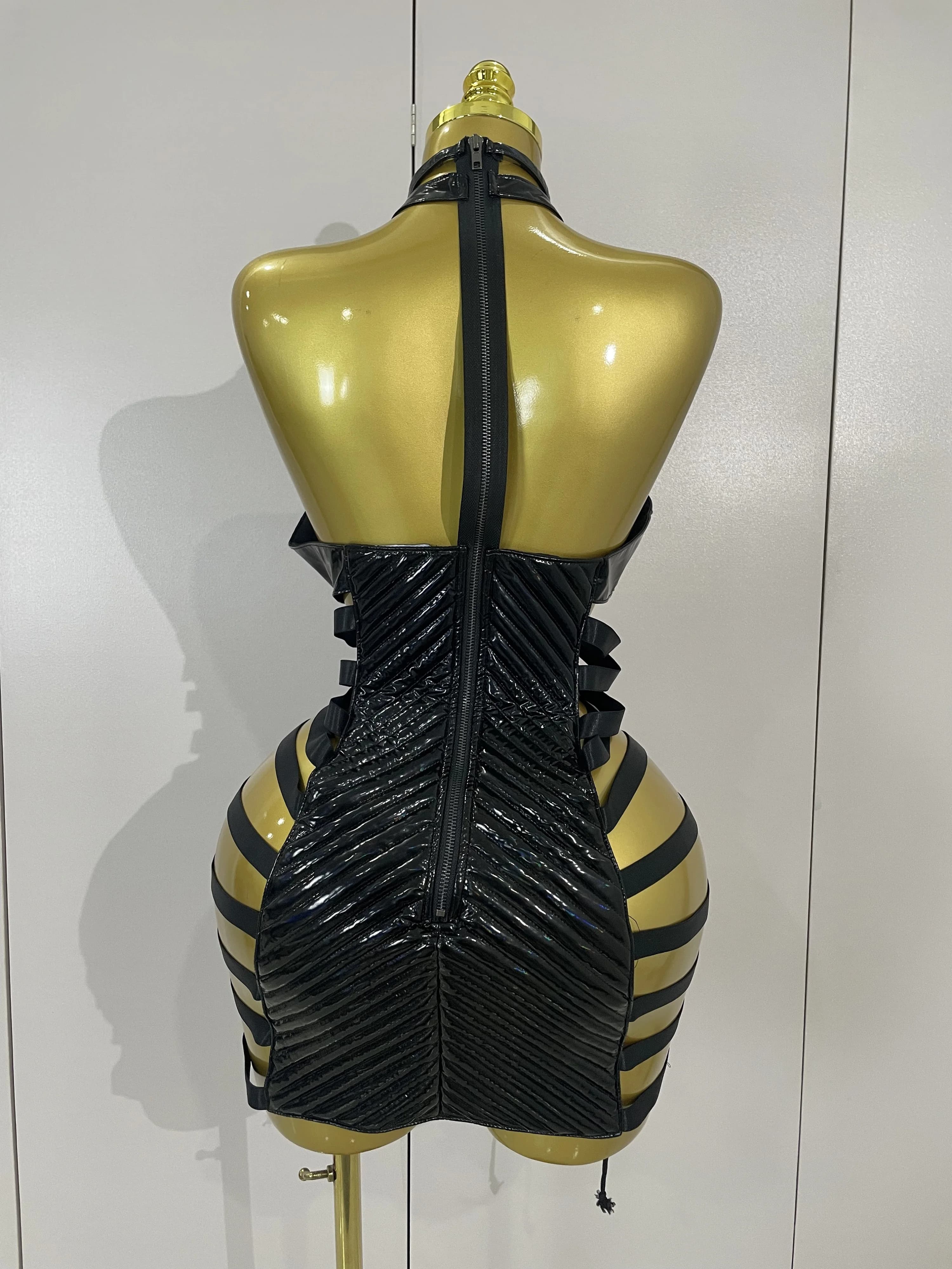 Robe courte en cuir noir pour femmes, Sexy, ajourée, gothique, col licou, chanteur de danse Gogo, di