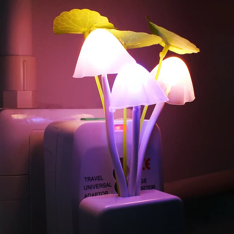 Capteur de prise européenne LED beau capteur de lumière romantique abajur infantil champignon veille