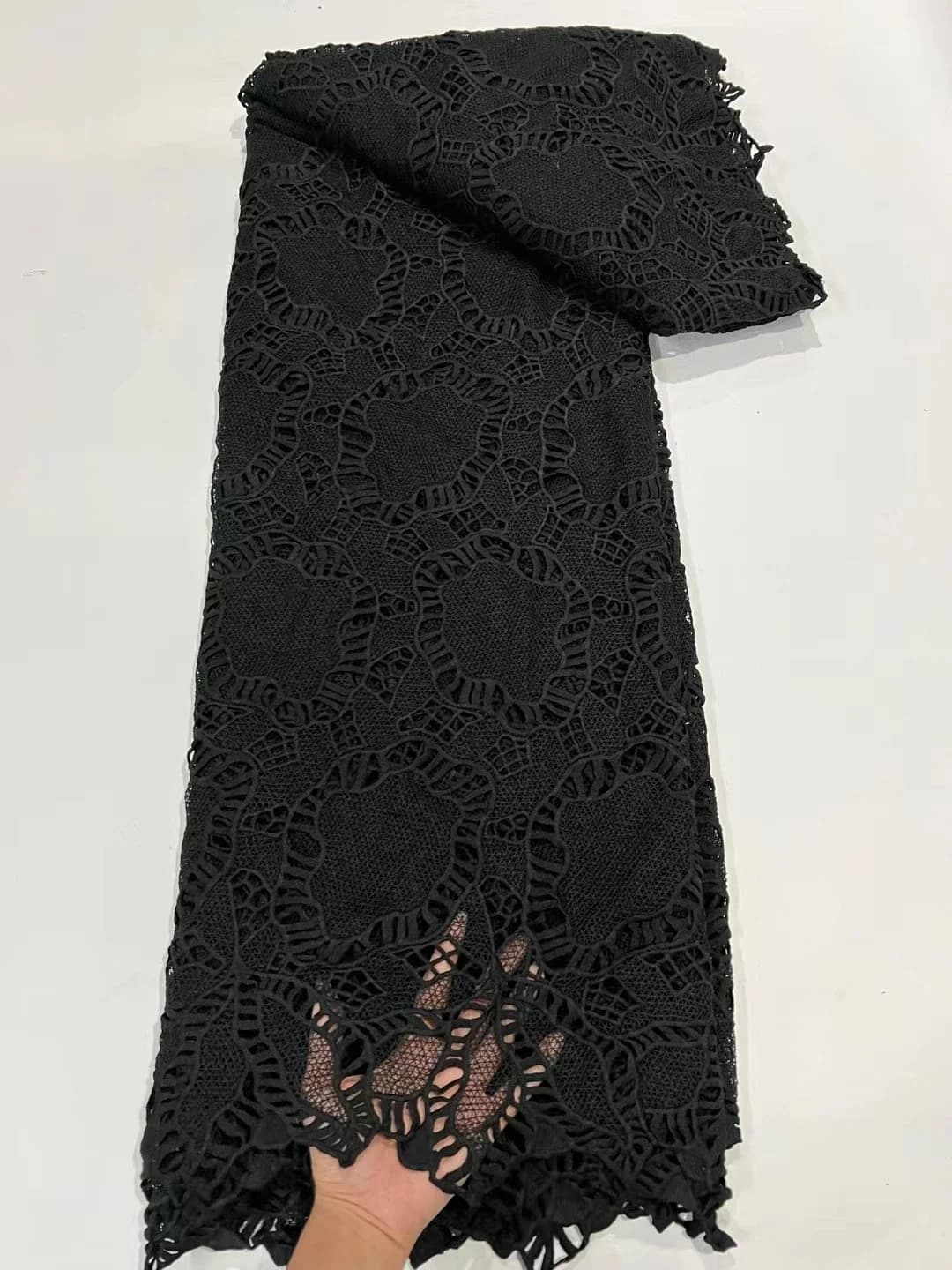 Tissu africain noir en dentelle Guipure, tissu nigérian en dentelle Soluble dans l'eau de haute qual