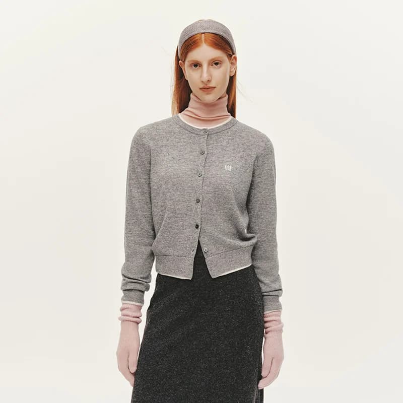 Semir tricoté pull coupe ajustée brodé pull femmes 2025 hiver Style court col rond haut superposé