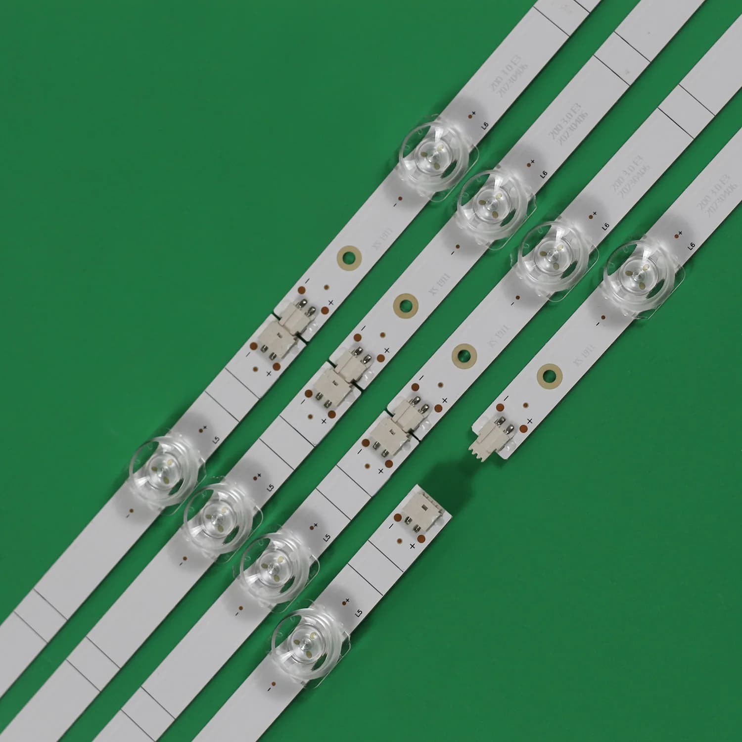 Bande LED pour 20210319 HIP7.820.208 HD550Y1U72-T0L2 2021031901 SVHcape FA1 ZDJG 1246021 201020 55A6