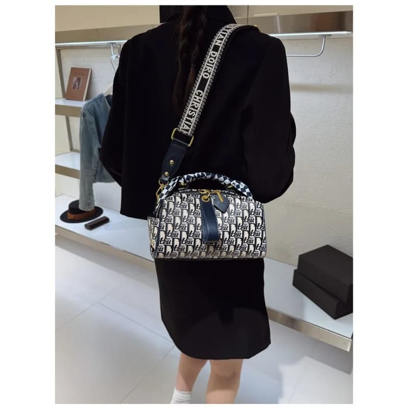 Sac Boston haut de gamme pour femme, nouvelle collection 2026, polyvalent, léger, de luxe, sac oreil