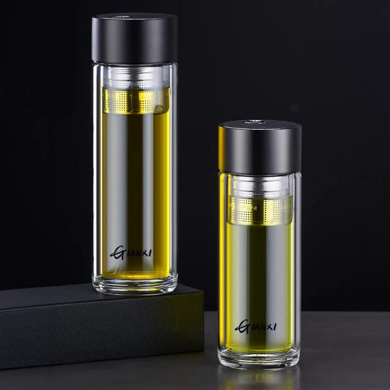 Bouteille d'eau en verre avec passoire à thé et couvercle de tasse magnétique, tasse d'eau résistant