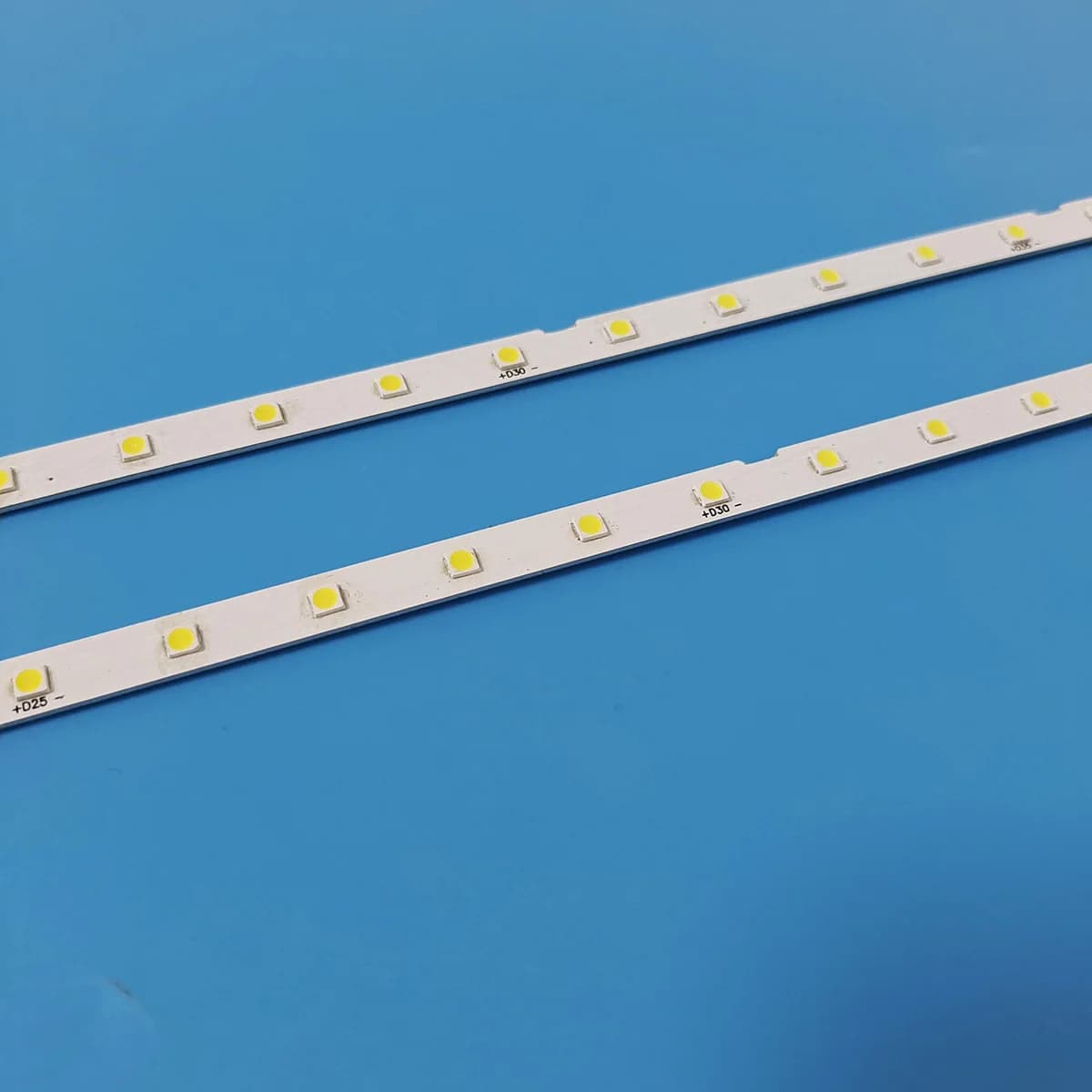 Bandes LED (2) pour Samsung UE50NU7025 UE50NU7025K UN50NU7100 UE50NU7100 UE50NU7400 UN50NU7400 UE50N