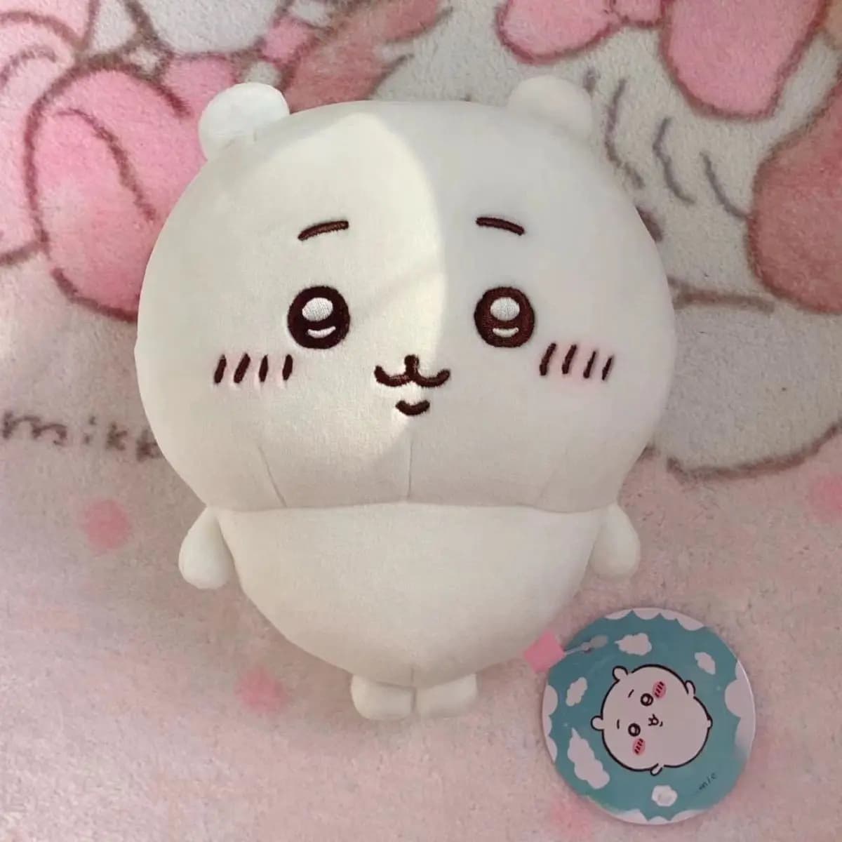 Hachiware Porte-clés en peluche Ours autoironique, figurine suspendue à petits pieds mignons, animal