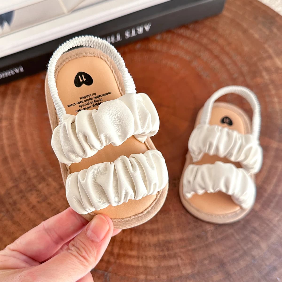 Sandales d'été à semelle souple pour bébés garçons et filles, chaussures plates pour robe de mariée,