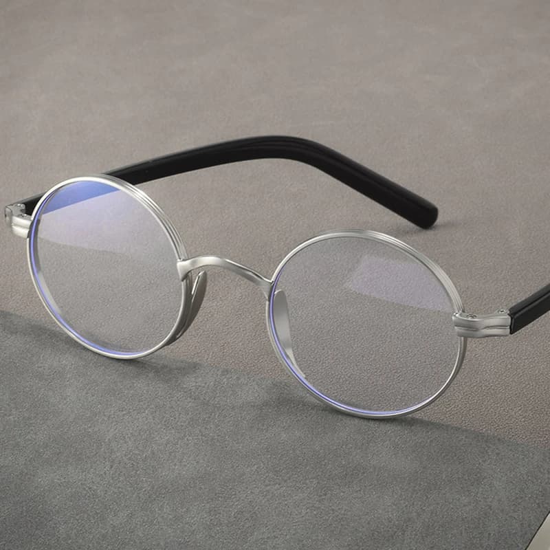 Japon marque Design KMN101 hommes femmes photochromique pur titane cadre rond lunettes faites à la m