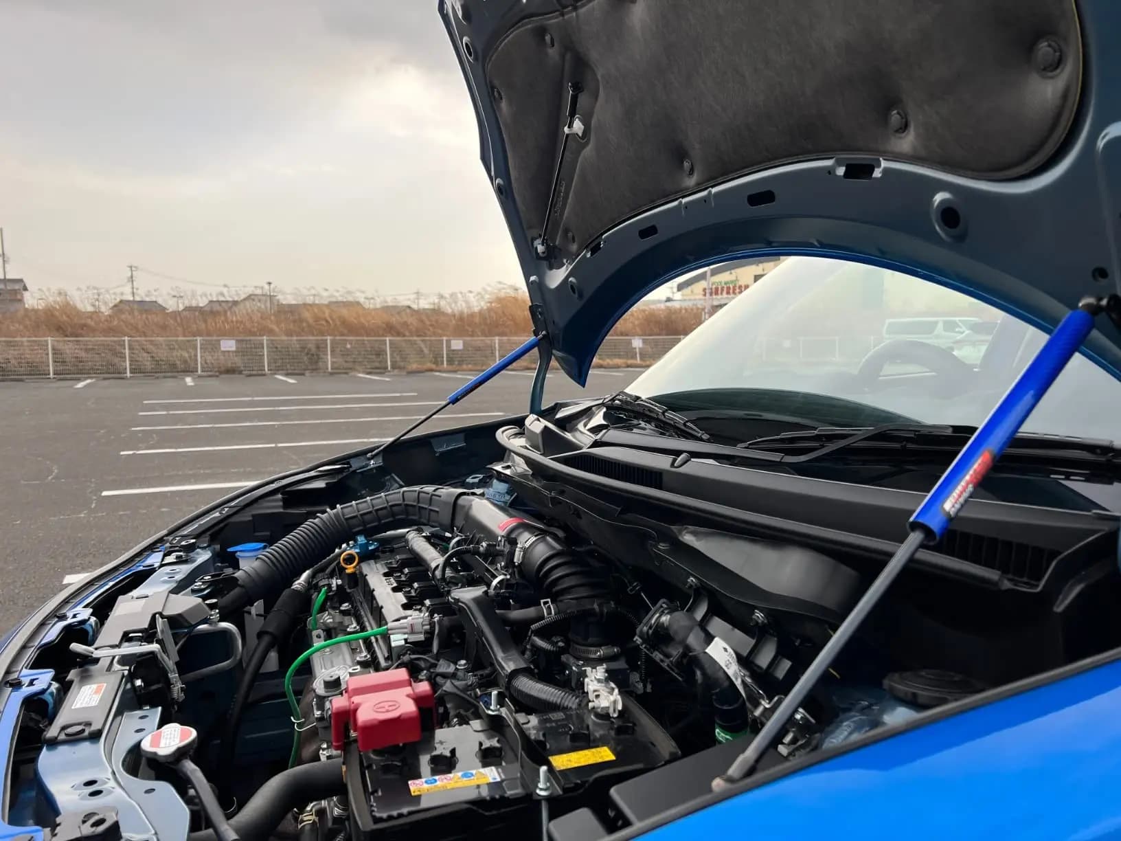Capot avant en Fiber de carbone pour Suzuki Swift A2L, Support d'amortisseurs de choc, avec entretoi