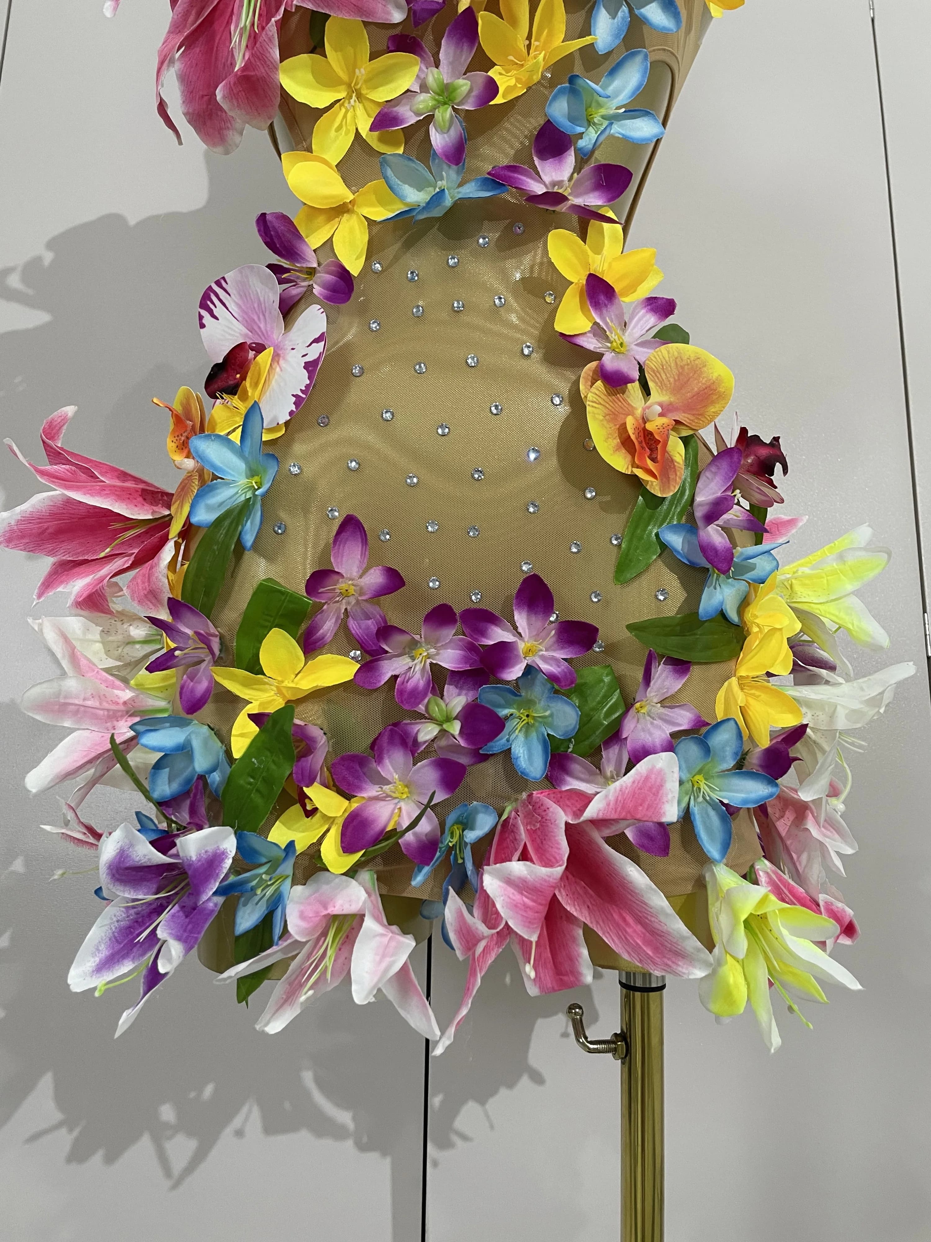 Femmes soirée robes de fête d'anniversaire fleurs colorées sans manches Sexy maille voir à travers M