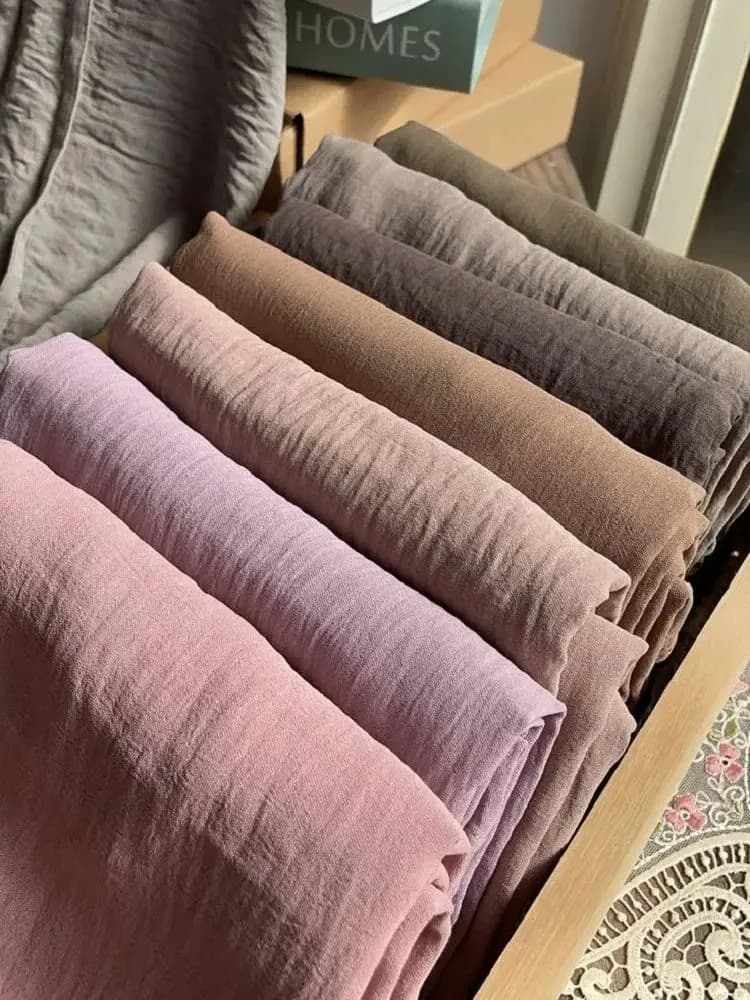 Foulard Hijab en mousseline de soie et velours pour femmes, châle de luxe doux et uni pour femmes mu