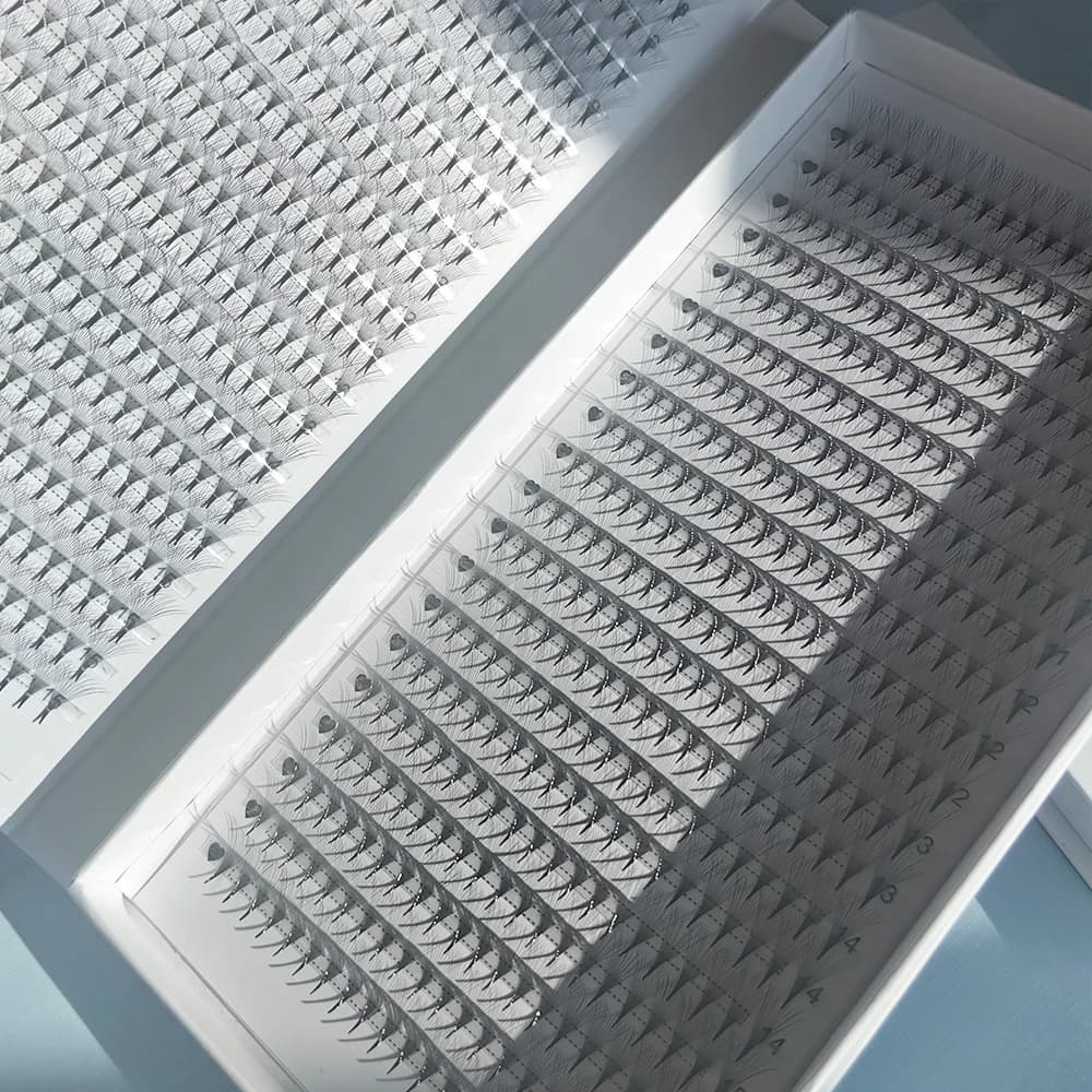 Gérmédia escalPBT Hybrid Pro Made Volume Eyelash Fan, 40Line, 2D-14D Mixed, 1600, Tige pointue, Raci