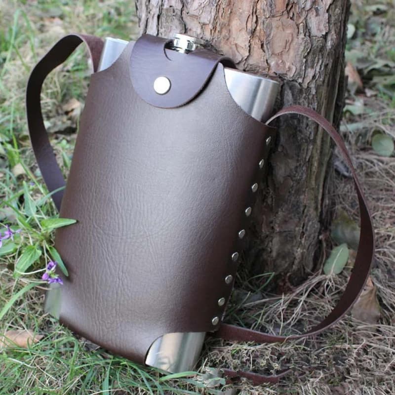 Flacon de hanche Portable en acier inoxydable de 64oz, Pot de vin de whisky, couvercle en cuir, bout