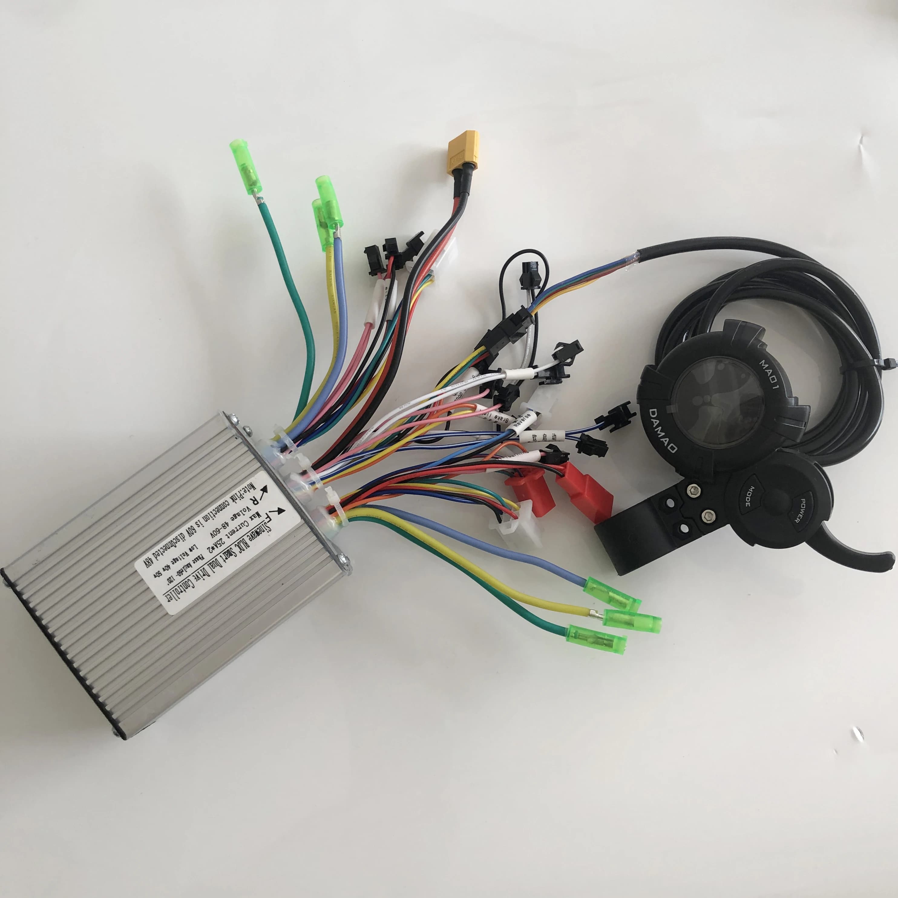 Contrôleur à double entraînement avec écran LCD 25A + 25A en 1 pièce pour moteur 36V 48V 60v 800W 10