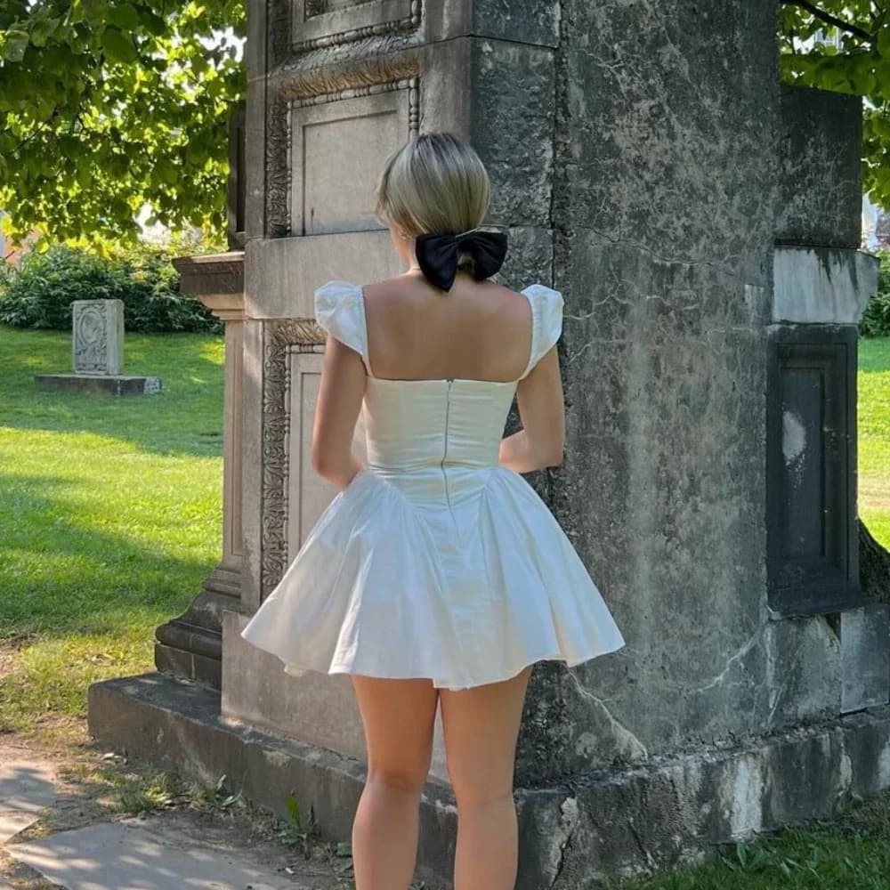 Suninheart – robe de soirée blanche Sexy, col en V, manches Cape, Mini robe décontractée, jupe moell