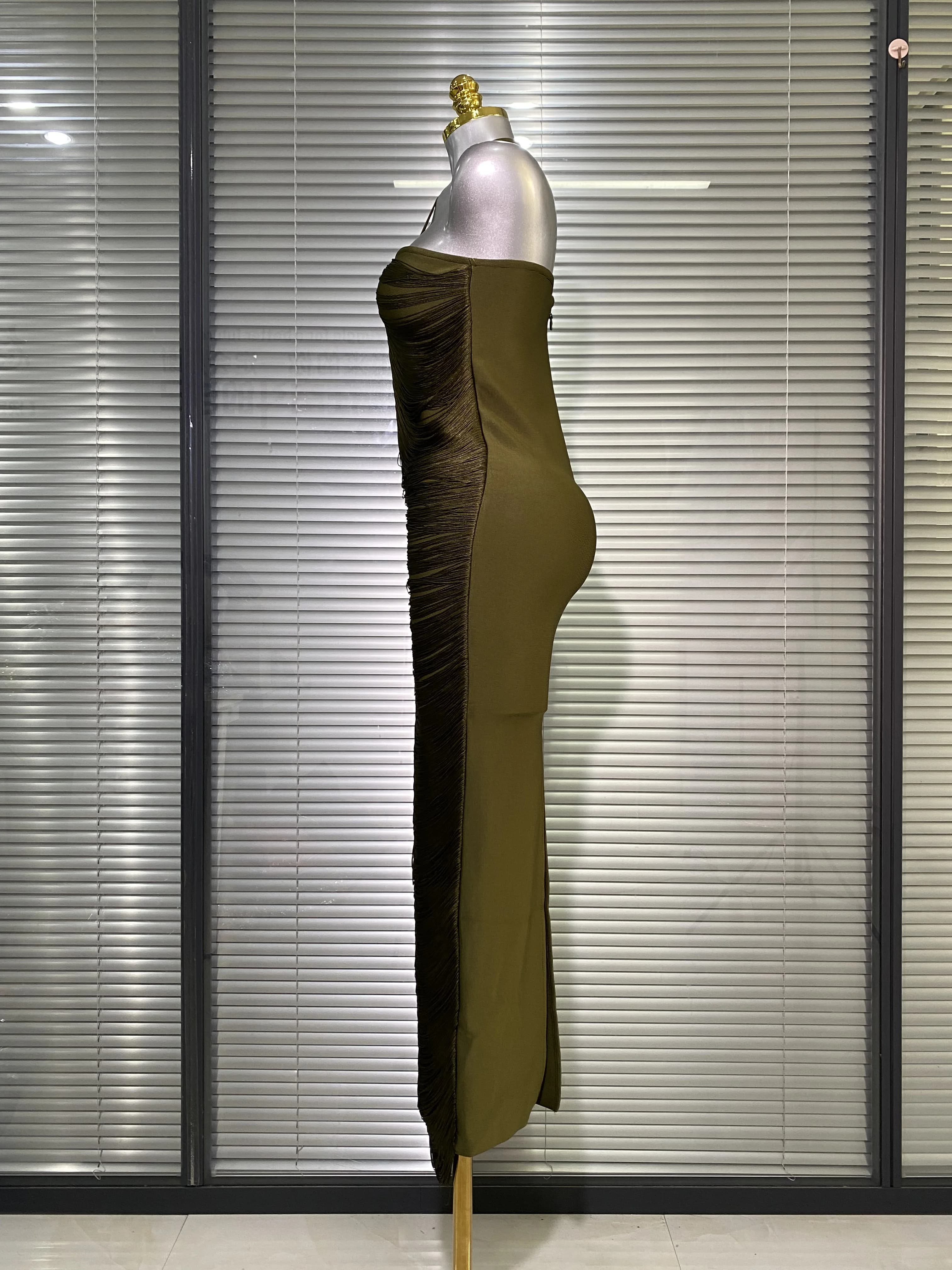 Été nouveau 2025 femmes Sexy célébrité licou armée vert tricot robe de pansement dames longue soirée