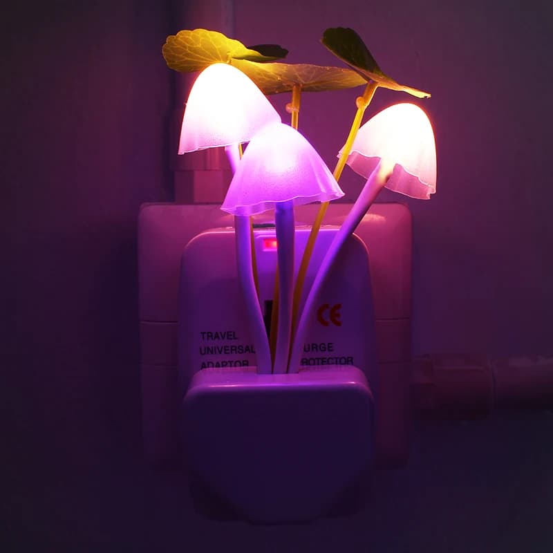 Capteur de prise européenne LED beau capteur de lumière romantique abajur infantil champignon veille