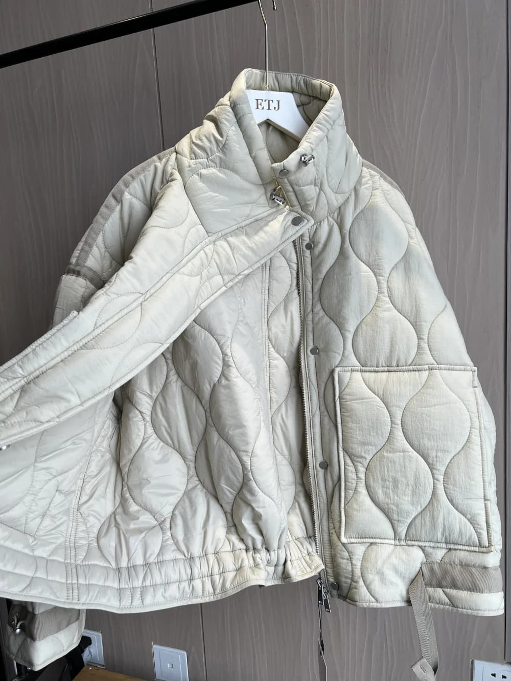 Manteau matelassé pour femmes ETJ 2025 veste QUILTée avec attaches nouvelle veste en coton beige ave