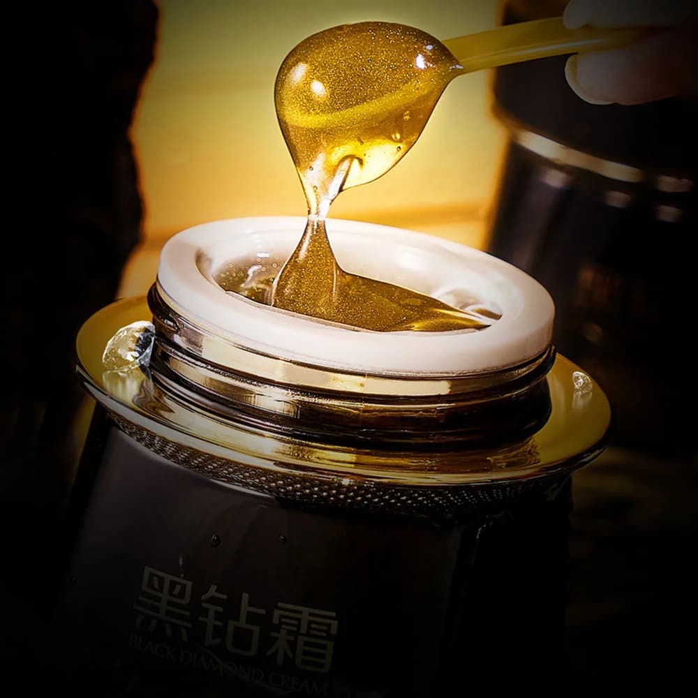 Crème Visage Hydratante et Raffermissante à l'Extrait d'Algues et Feuille d'Or 50g - Contrôle du Séb