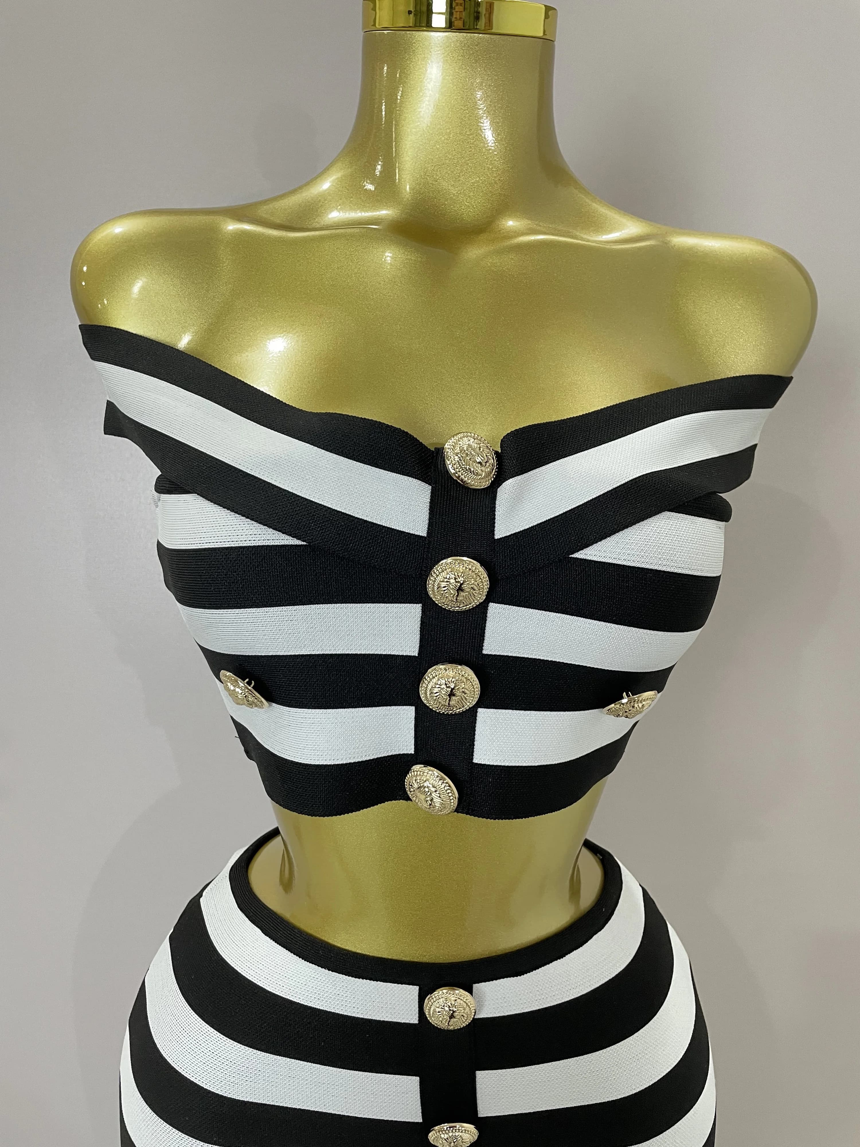 Mini ensemble deux pièces à bandes pour femmes, épaules dénudées, boutons rayés, Sexy, célébrité, st