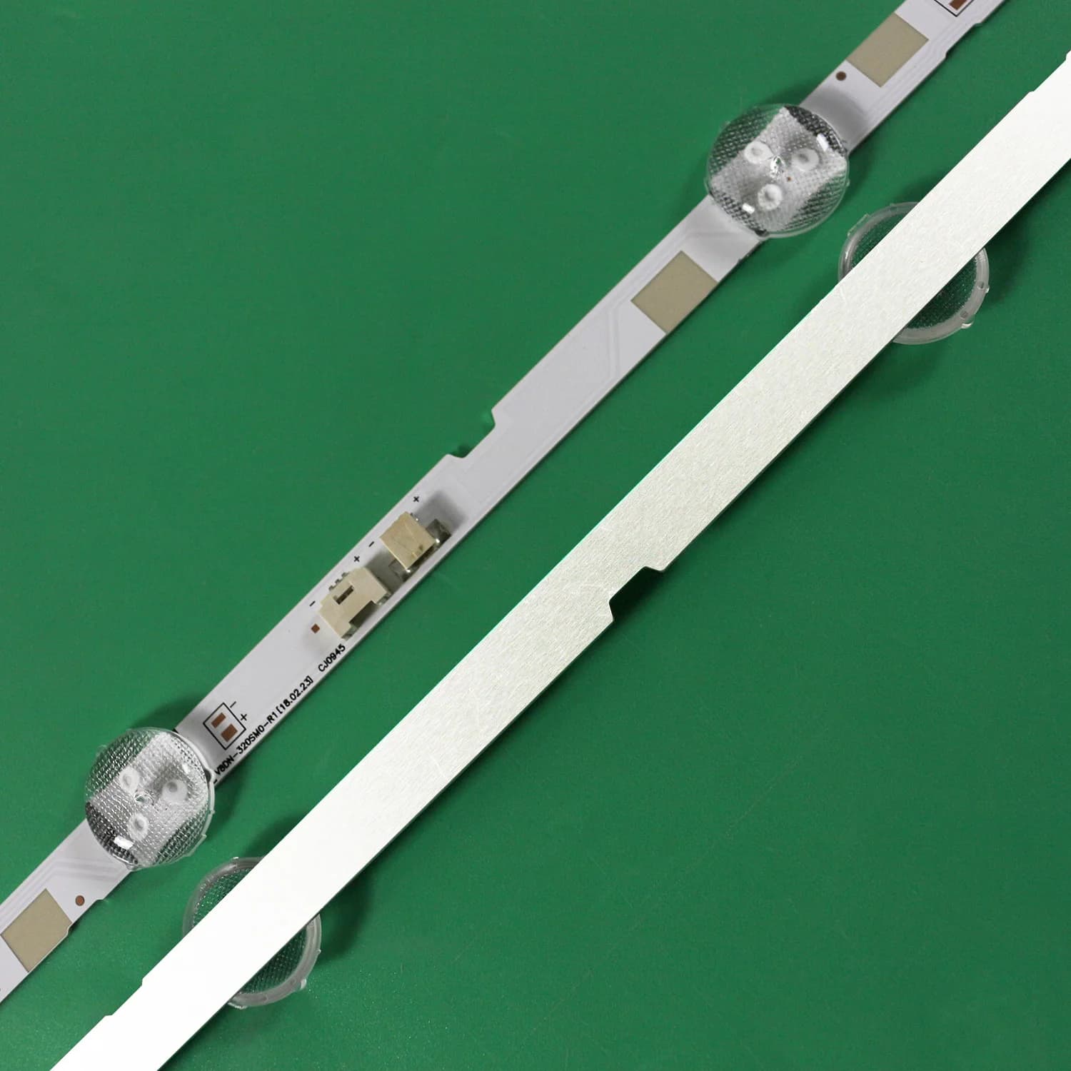 Bande LED pour UE32J4710 UE32N4000 UE32J4000AW UE32J4500AW UE32N4005AW UE32N4500 UE32T4300AK UE32T43