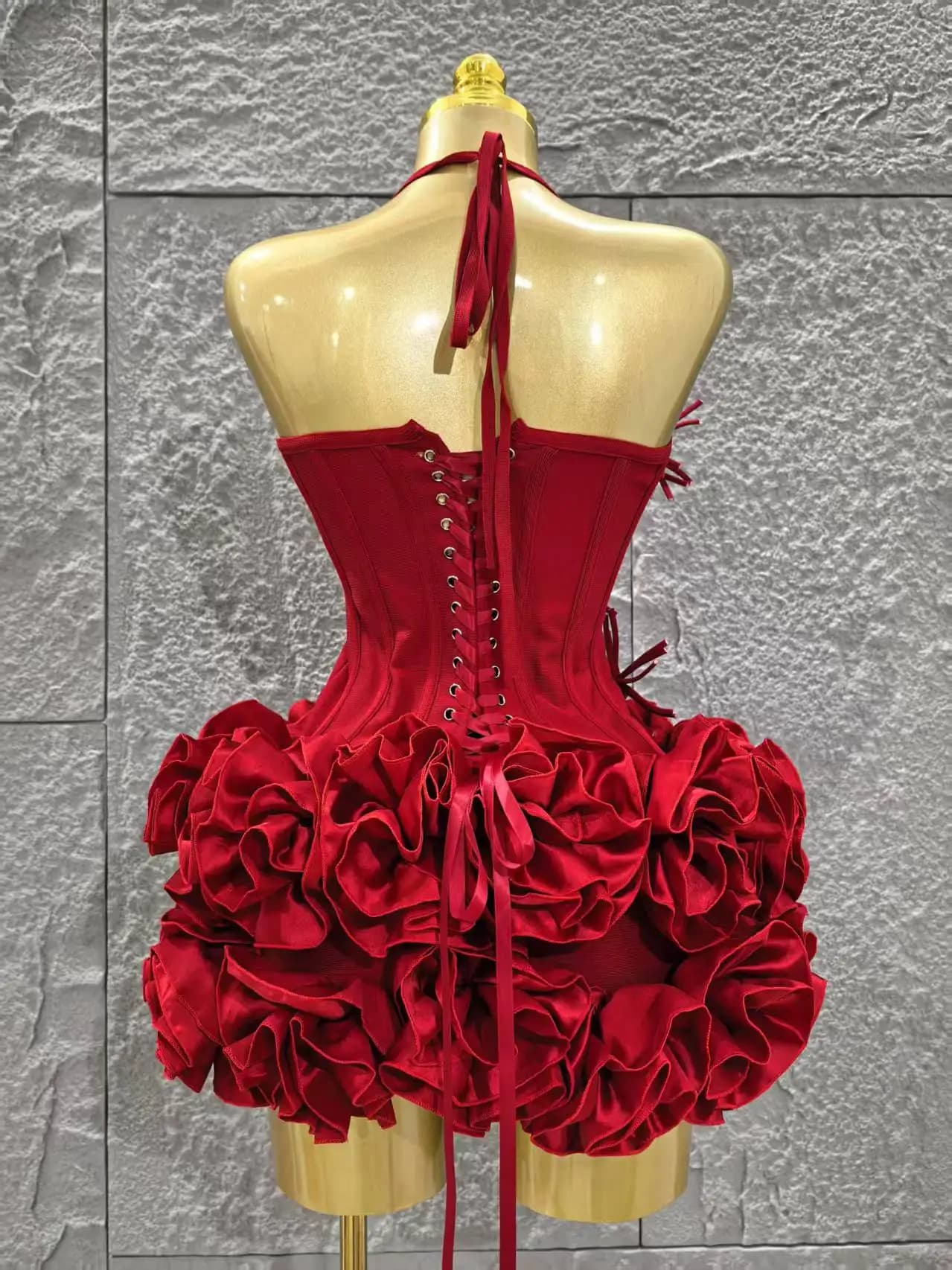 Élégant maigre luxe fête d'anniversaire rouge noir pansement tenue femmes Sexy licou robe de bal cél