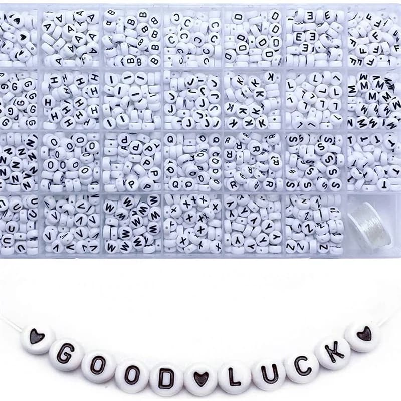 Ensemble de perles en acrylique avec lettres de l'alphabet anglais, kits avec cordons commandés pour