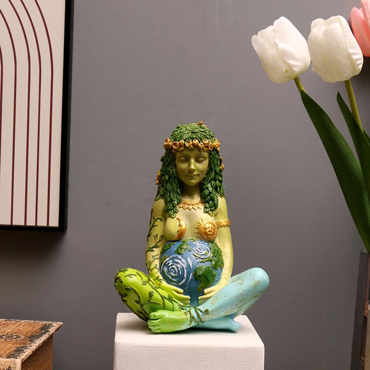 Statue de déesse de la terre verte Gaia du millénaire vibrant, 1 pièce, décor de dessin animé coloré