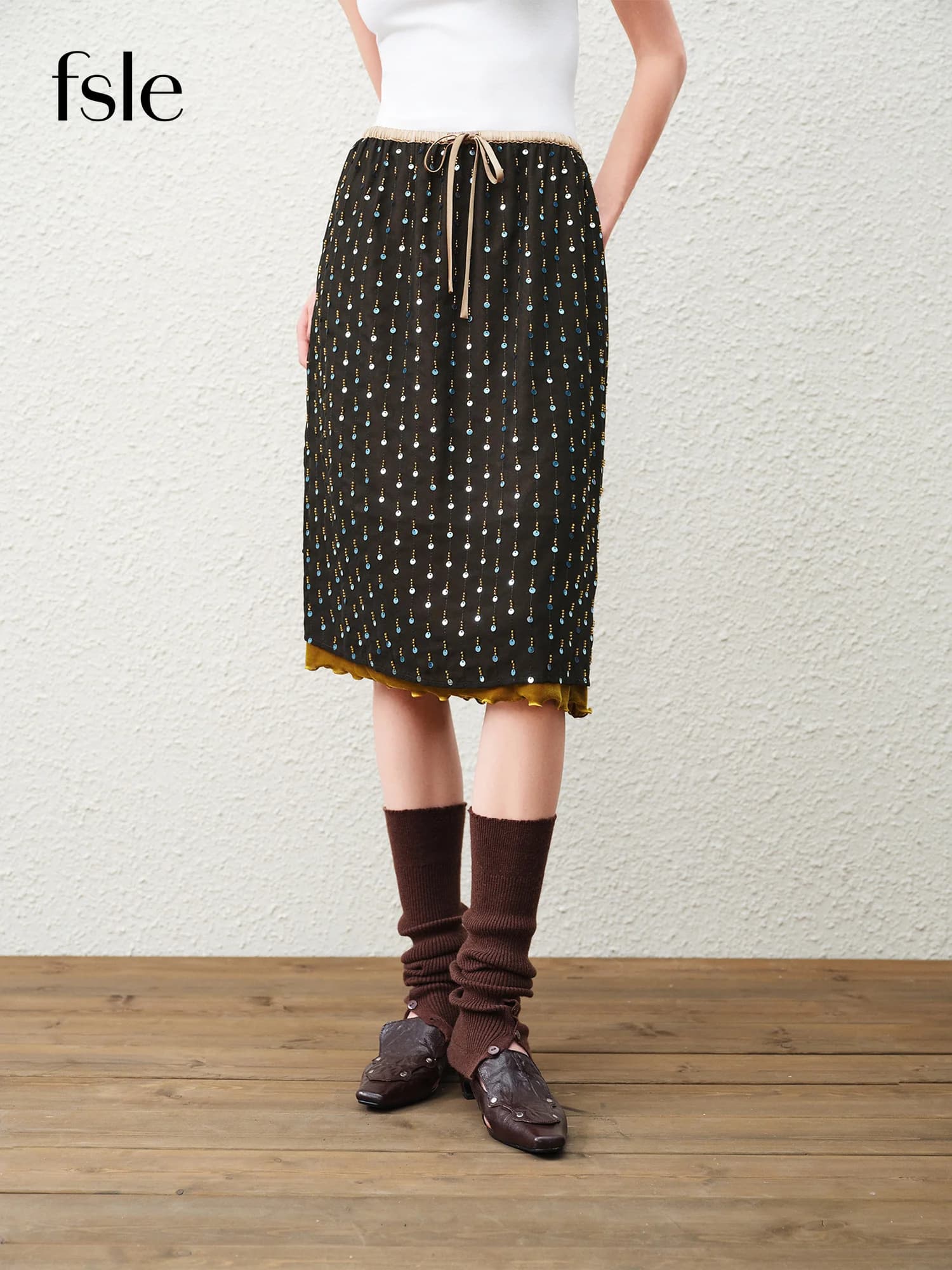 FSLE【Série Premium】Jupe Courte Femme Printemps 2026 en Velours à Paillettes et Perles, Style Rétro, 