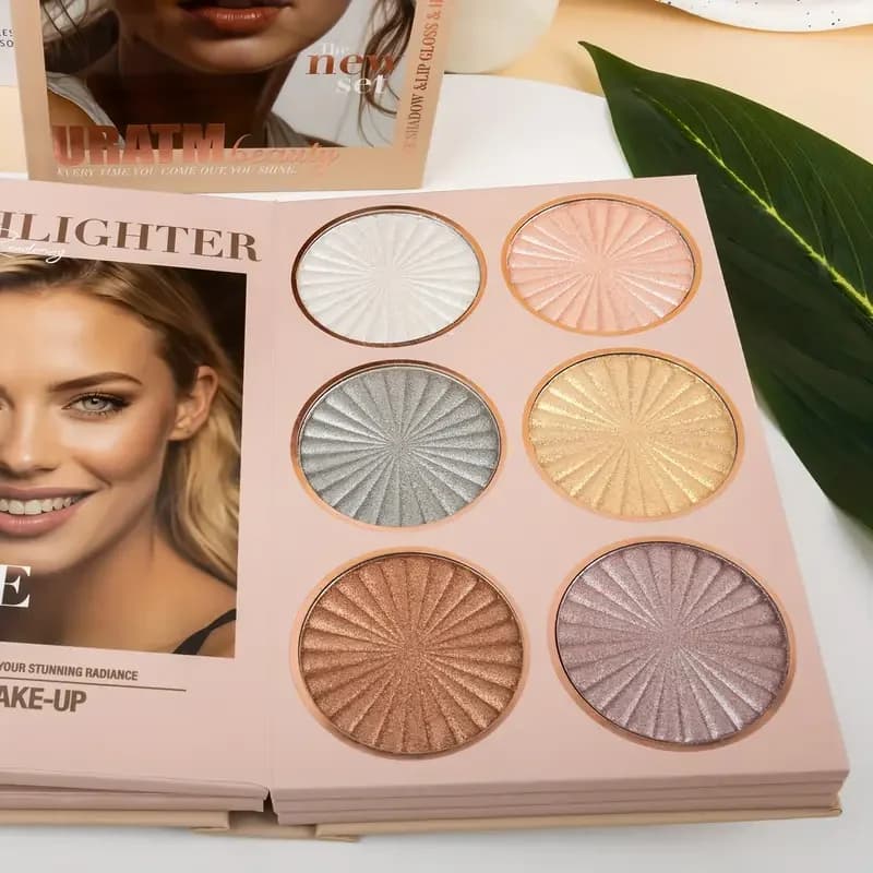 Palette de livres de beauté multicouches de 67 couleurs, un livre de maquillage qui combine des fard