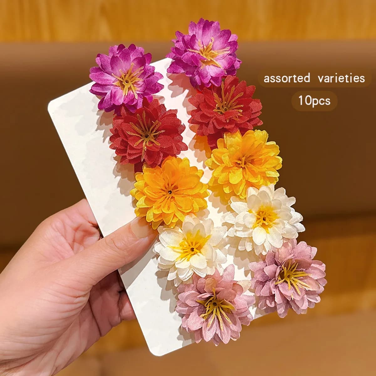 10 pinces à cheveux à fleurs aléatoires colorées pour un usage quotidien comme accessoires pour chev