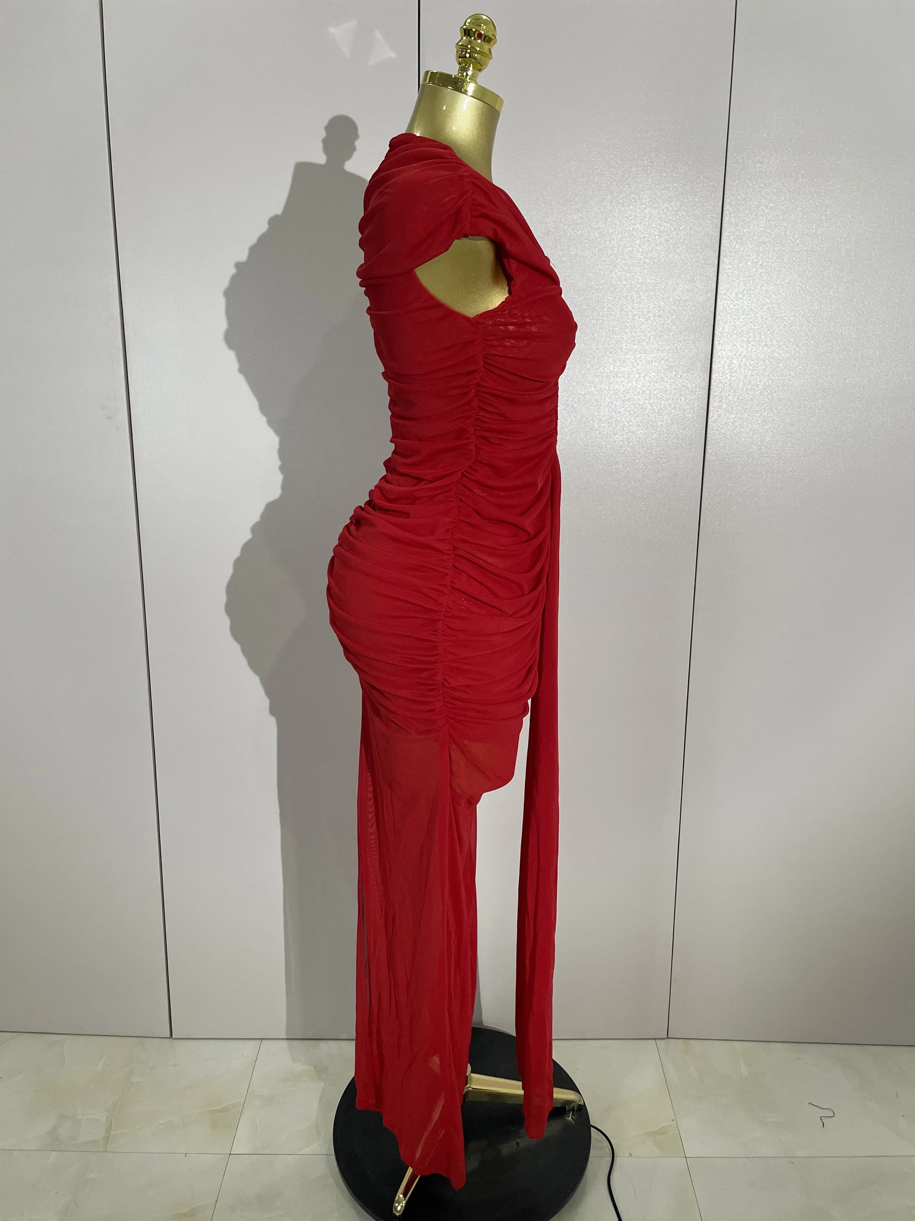 Femmes Sexy sans manches col rond évider maille moulante longue robe défilé de mode célébrer célébri