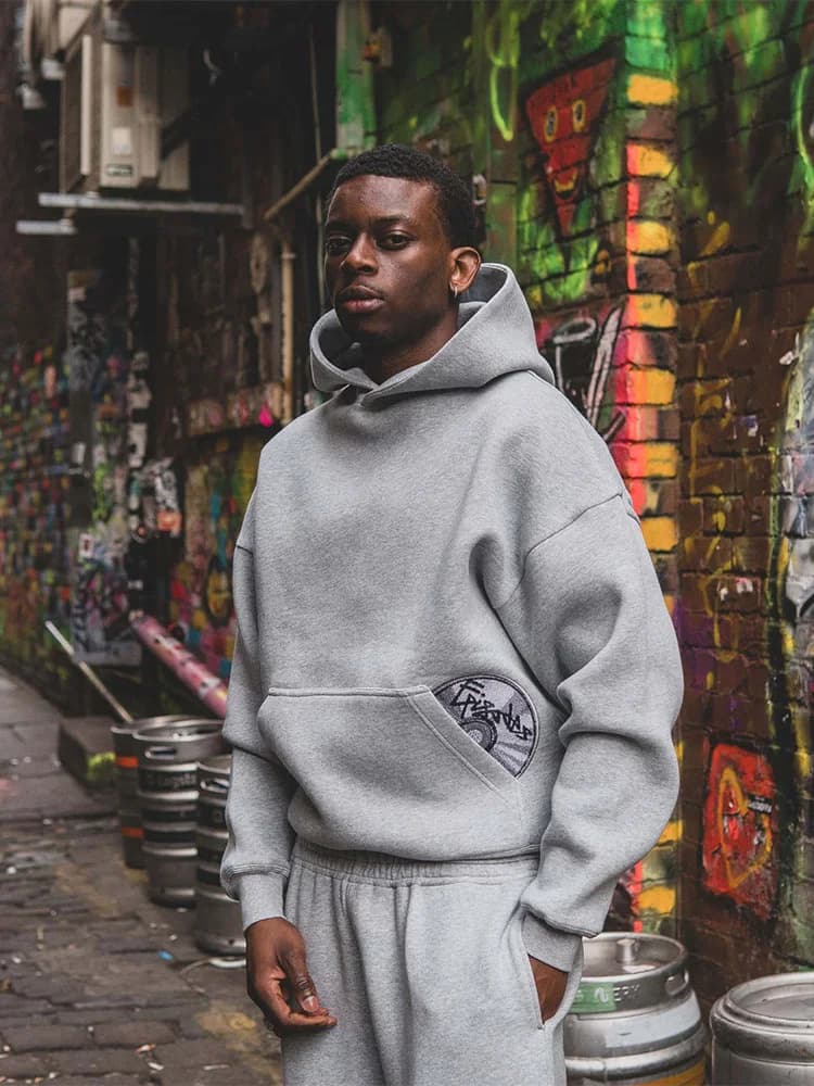 Ensemble Sportif Homme Tendance 2026 : Sweat à Capuche Brodé Y2K Harajuku et Pantalon de Survêtement