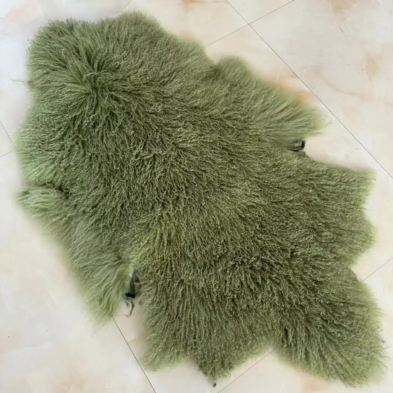 Peau d'agneau naturelle du Tibet peau de fourrure d'agneau mongole véritable peau de mouton mongole