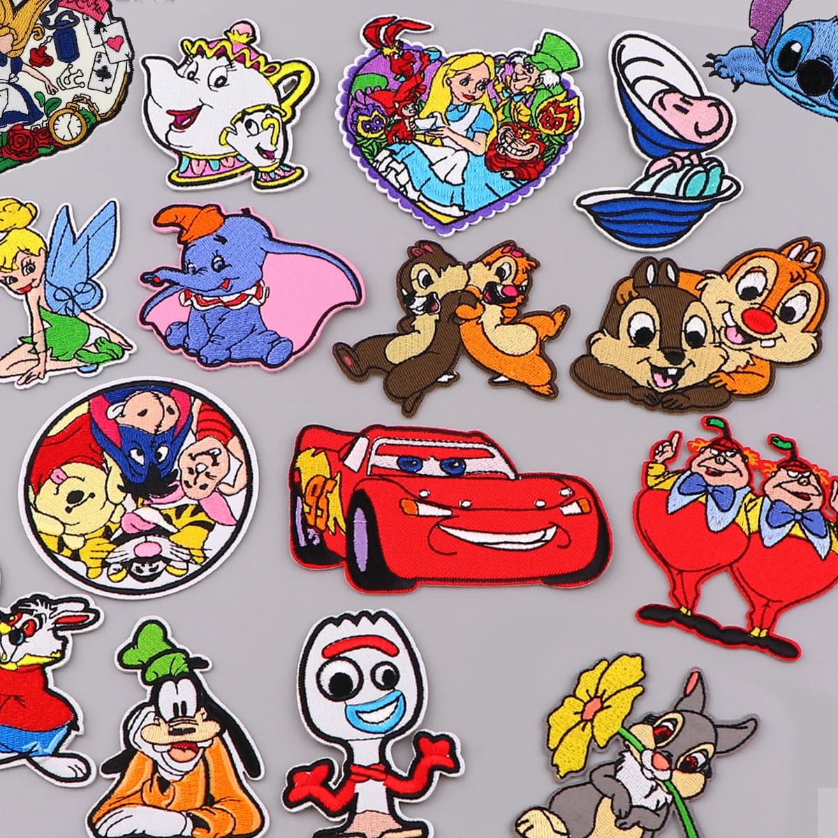 Jouets de dessin animé patchs sur vêtements points mignons patchs brodés Badges de princesse fer sur