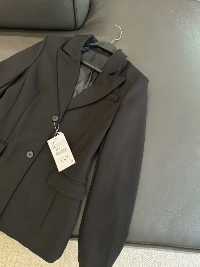 ZW série épaule rembourré coupe ajustée veste de costume pour les femmes ETJ 2025 nouvelle Collectio