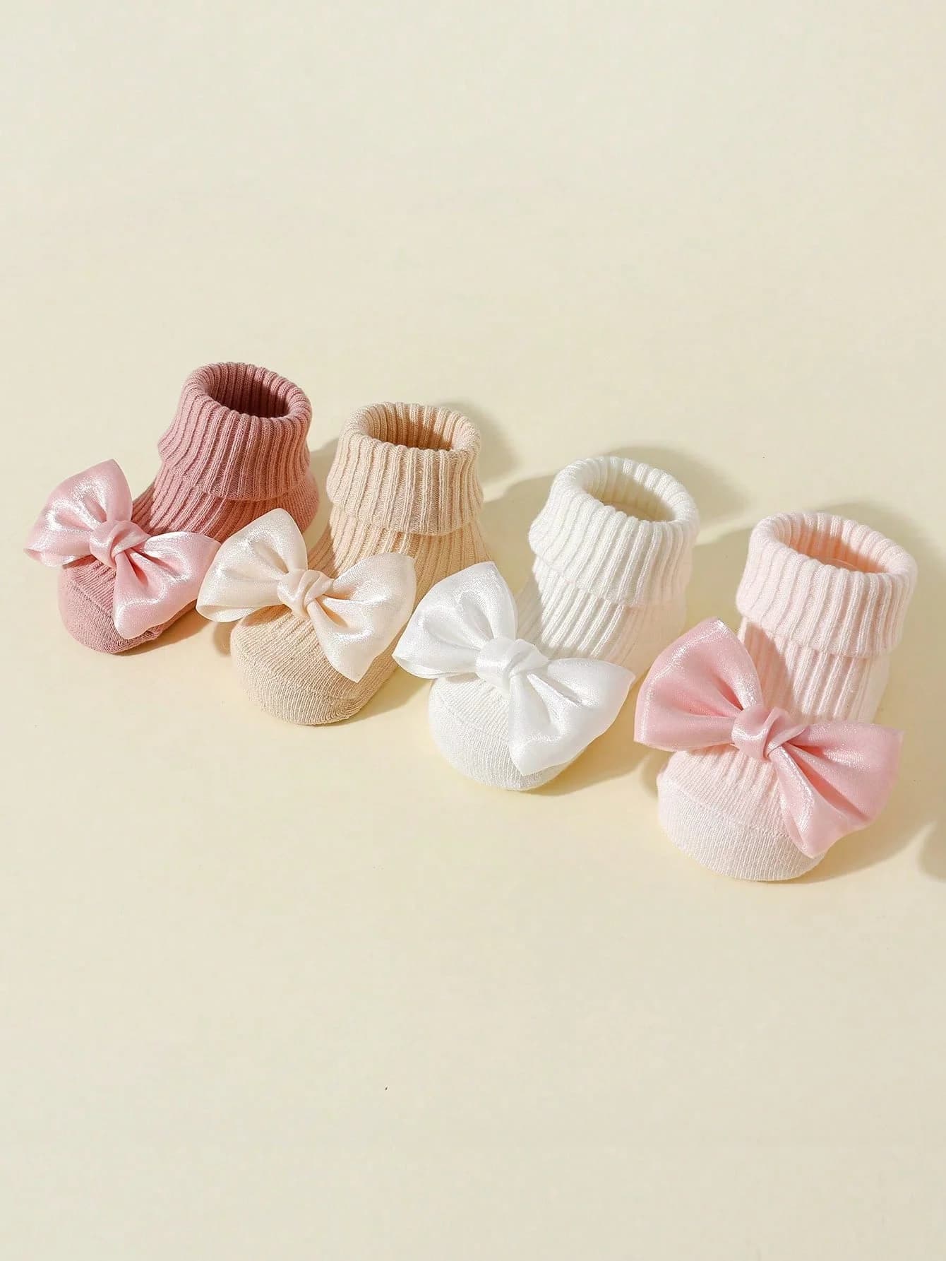 4 paires de chaussettes pour tout-petits avec nœuds, chaussettes mignonnes en coton doux pour bébés 