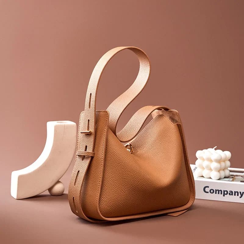 Sac à bandoulière en cuir de vachette véritable pour femme, design de niche, initié