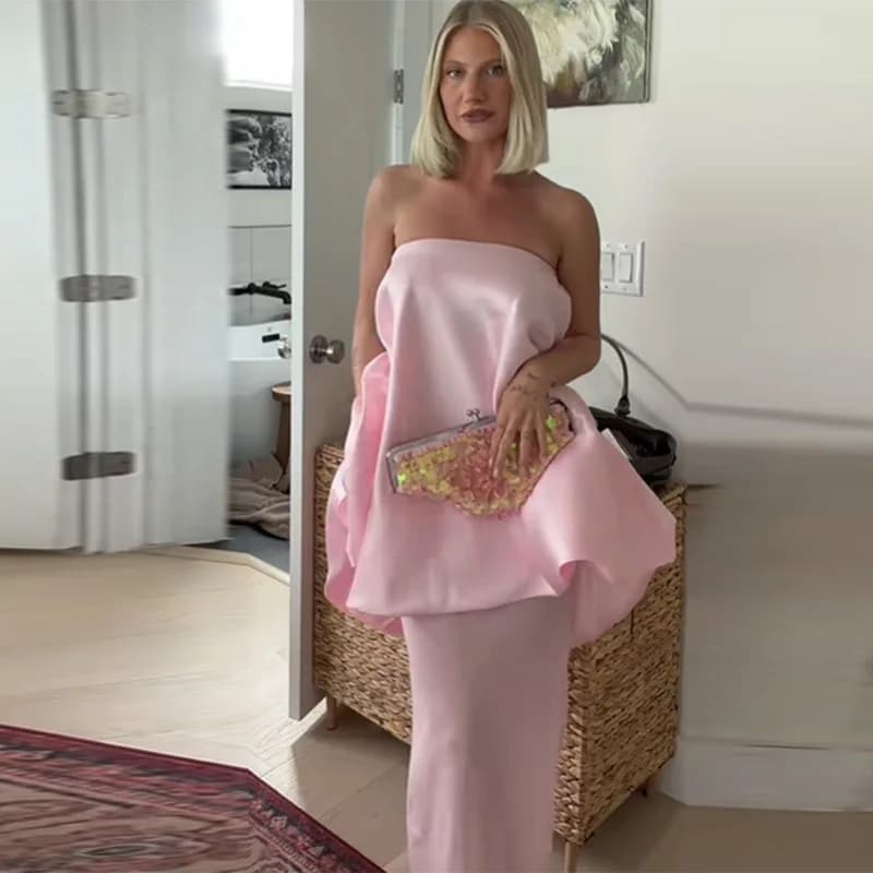Robe mini bustier rose en satin pour femme, coupe trapèze asymétrique, élégante, pour l'été 2026, id