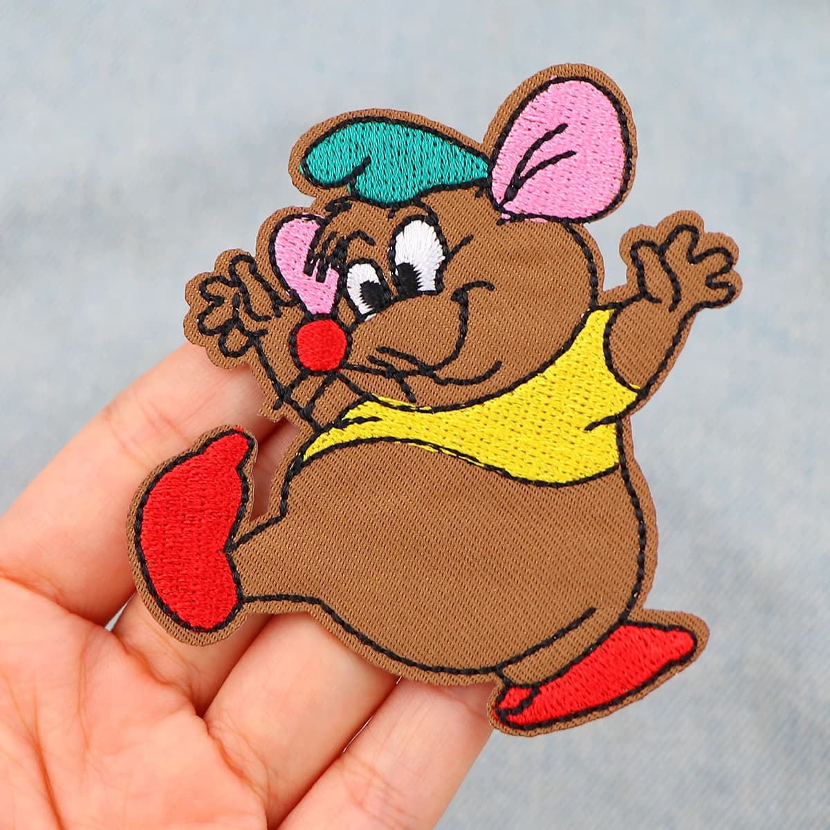 Jouets de dessin animé patchs sur vêtements points mignons patchs brodés Badges de princesse fer sur