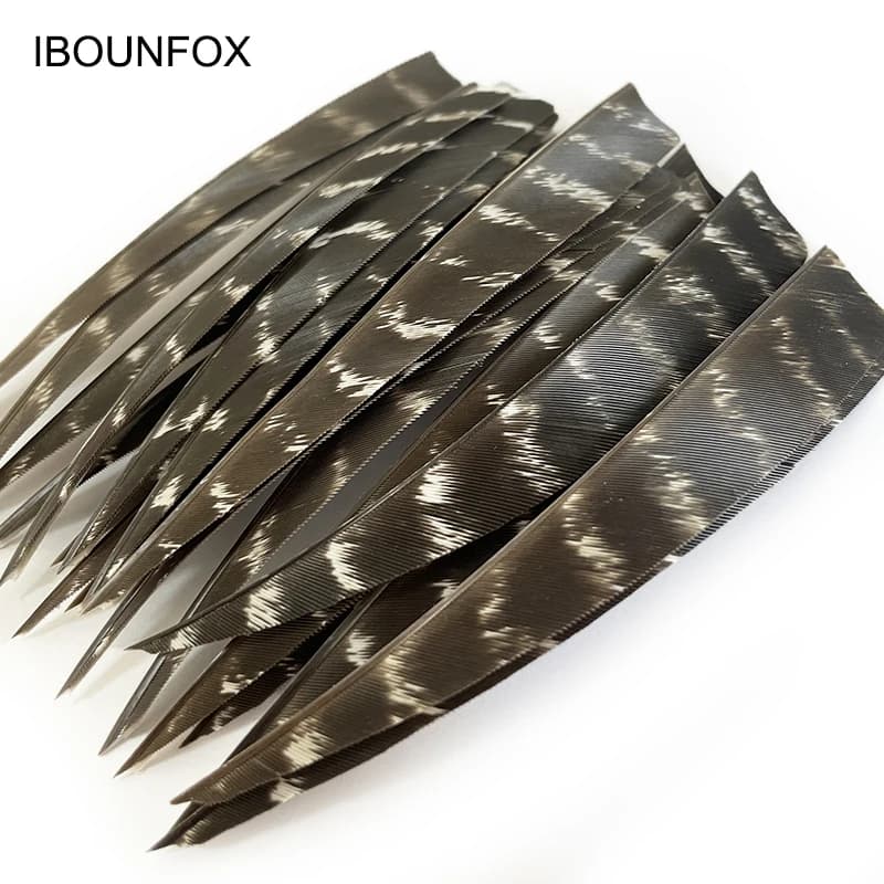 50 pièces IBOUNFOX plumes naturelles pour flèche en bois carbone 3/4/5 pouces plumes de tir à l'arc 