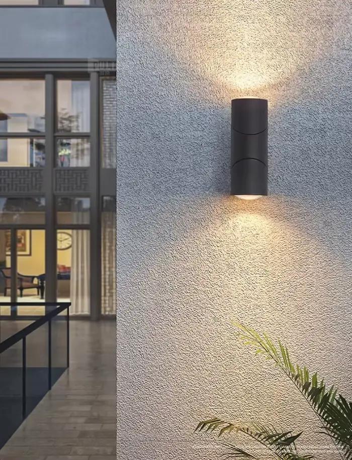 Lampes murales LED extérieures à effet lumineux haut et bas