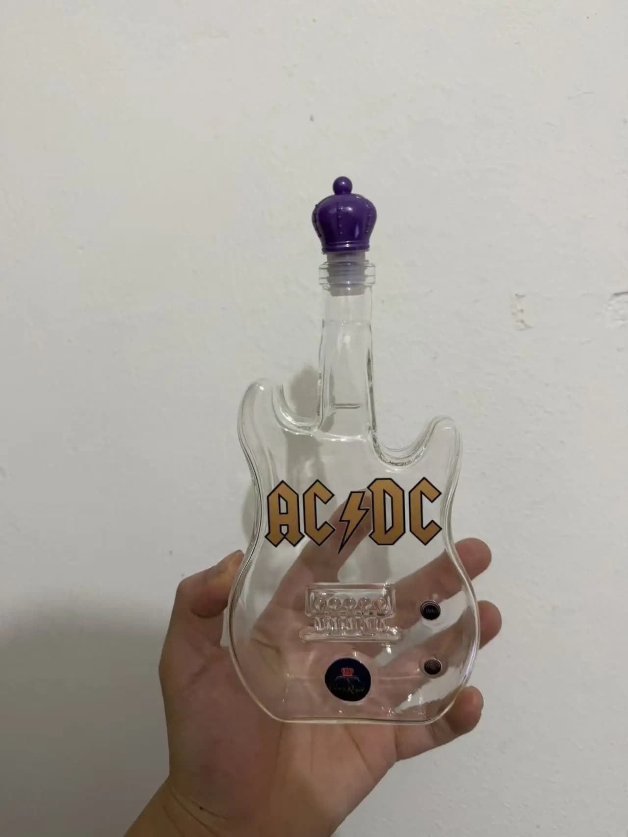 Carafe à whisky en forme de guitare électrique inspirée de AC/DC, bouteille à liqueur créative en ve