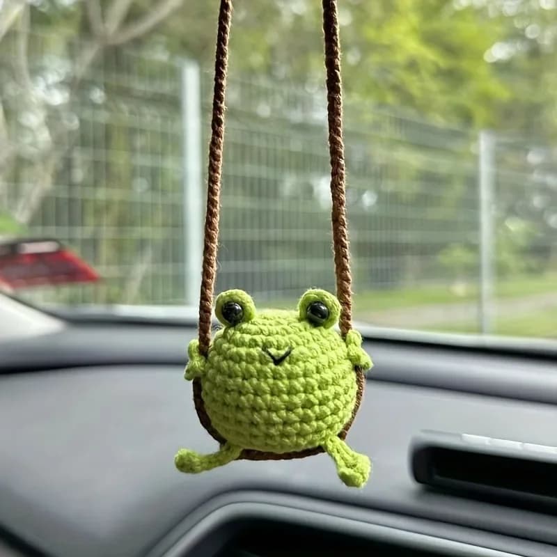 Adorables breloques de voiture en tricot fait main : grenouille, pingouin, canard, poussin – Décorat