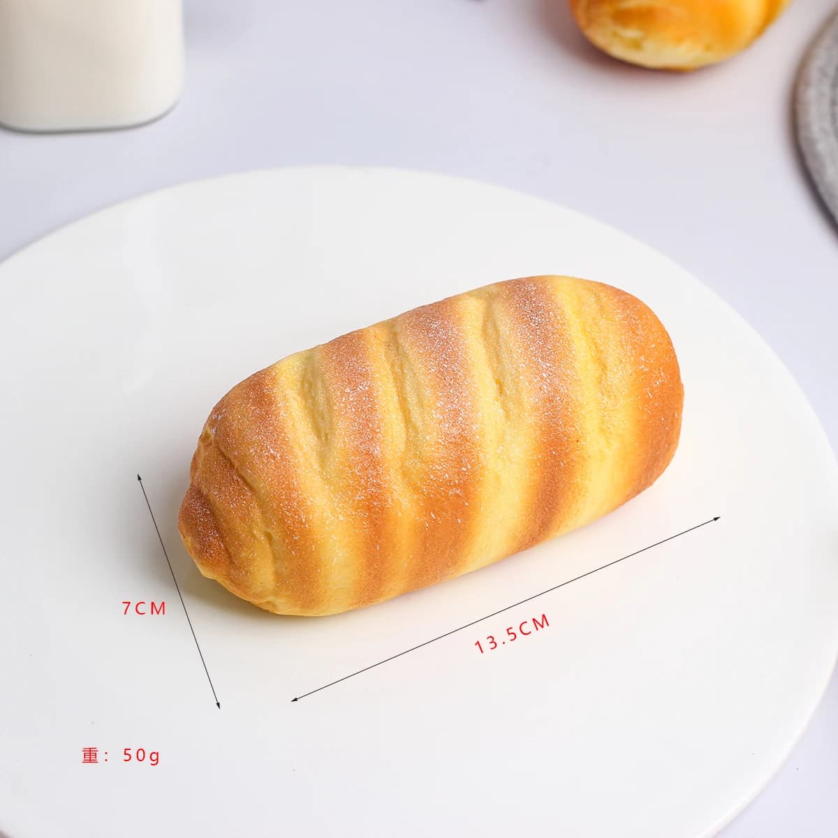 1 morceau de baguette à récupération lente, pincée et décorée.