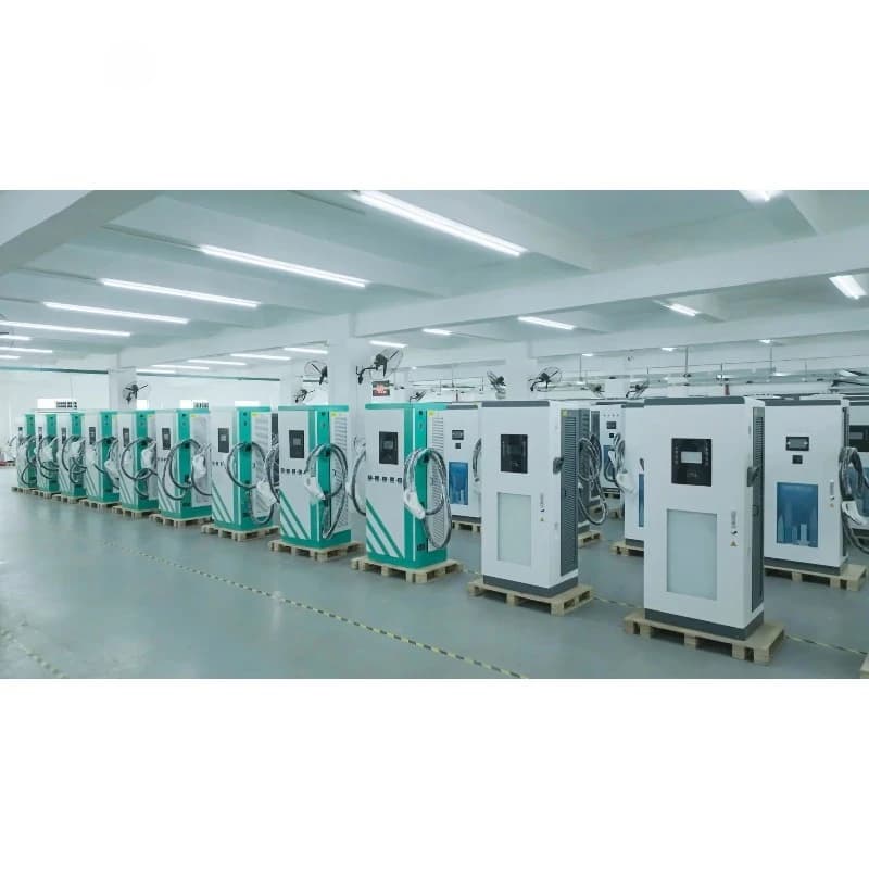 Station de charge rapide DC personnalisable pour équipement industriel avec stockage d'énergie pour