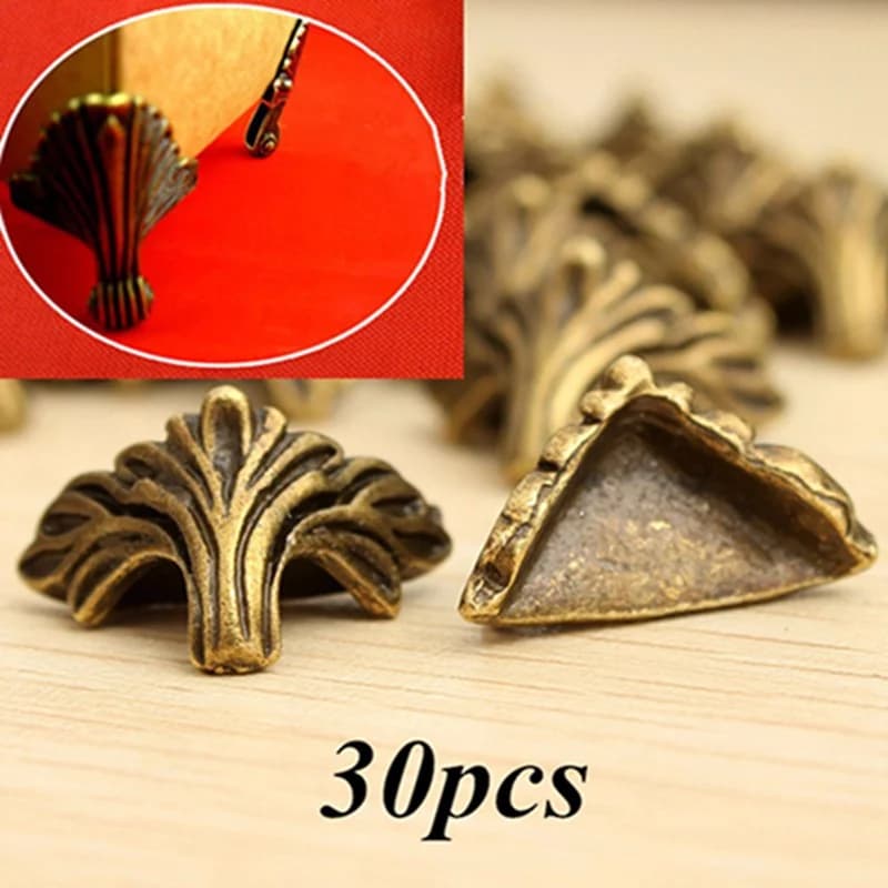 30 pièces boîte coin pied protecteur bureau boîte bord Antique Bronze motif sculpté 19mm x 11mm