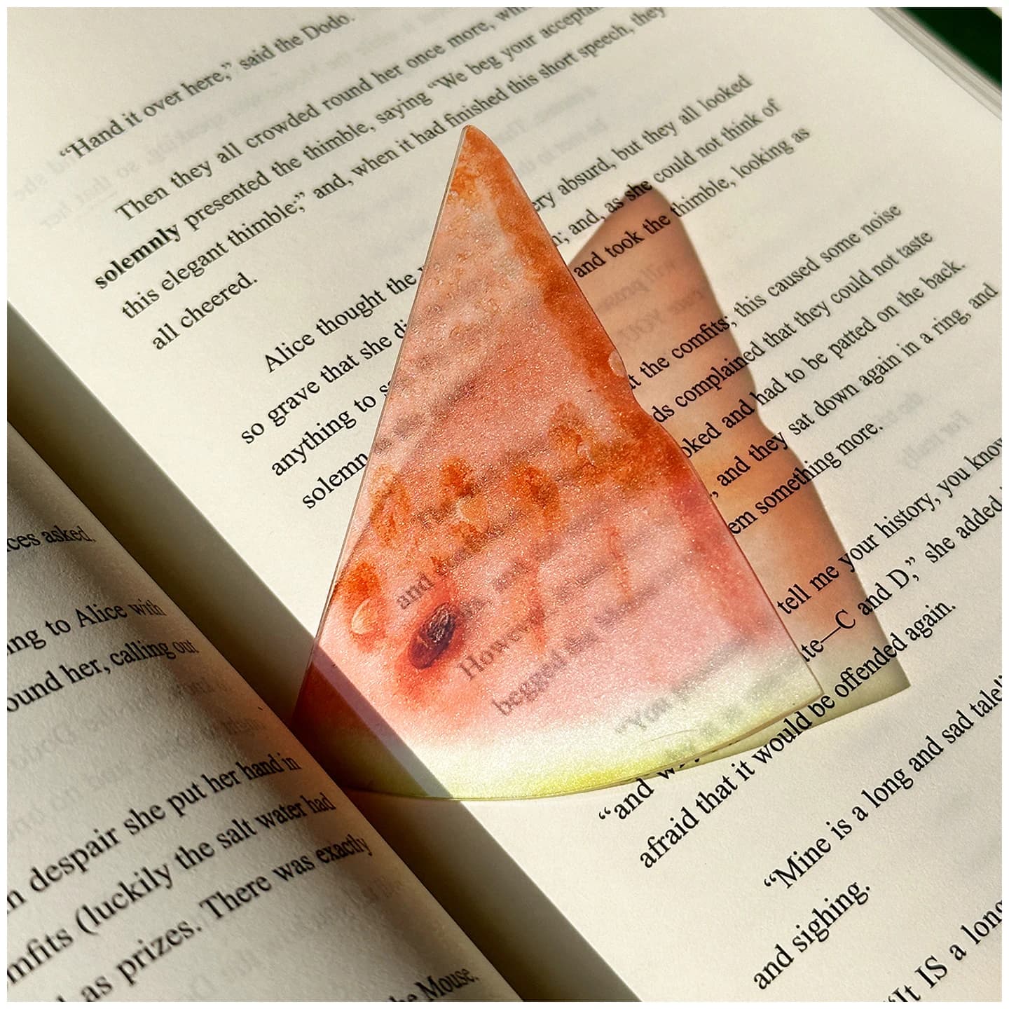 Marque-page pomme acrylique Transparent délicat, marque de lecture, cadeau pour étudiant, sensation